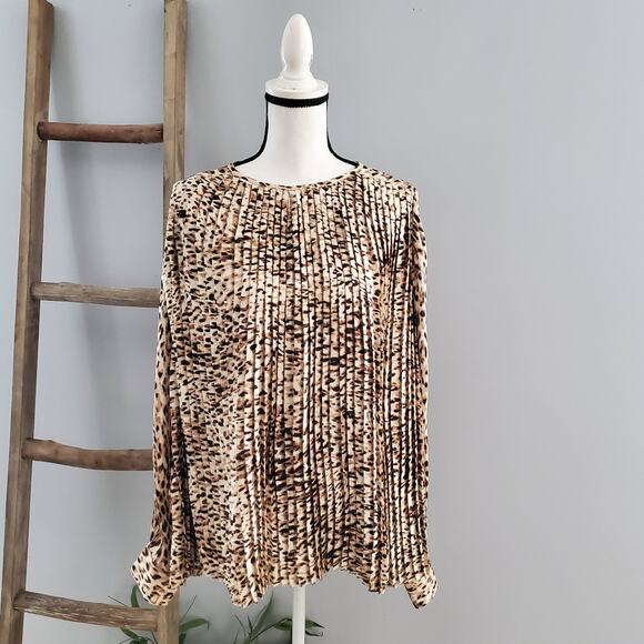 Banana Republic Tall Cheetah Print Pleated Pullover Top Blouse L - Picture 1 of 8